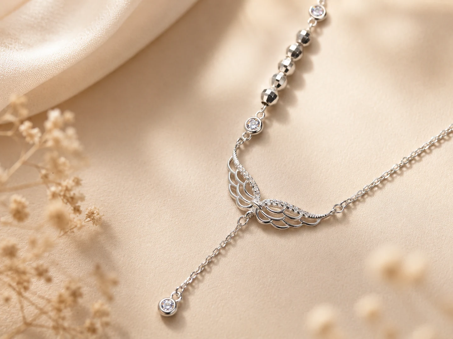 Wing drop silver necklace reference style