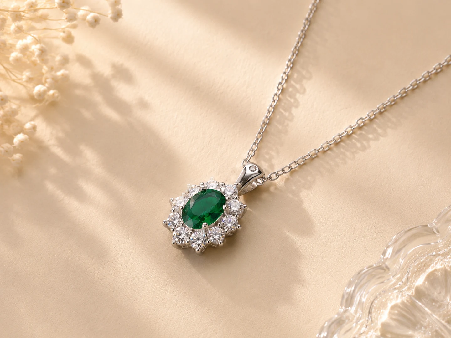 Halo pendant silver necklace reference style